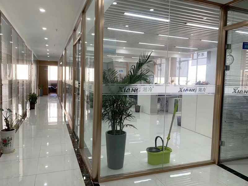 星空体育·星空网站登录入口-星空(中国)办公室内部